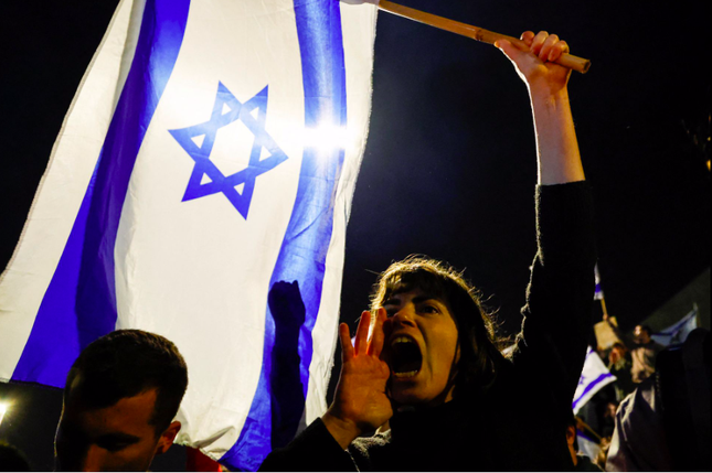 Thủ tướng Israel sa thải bộ trưởng quốc phòng, biểu tình bùng lên ngay trong đêm 